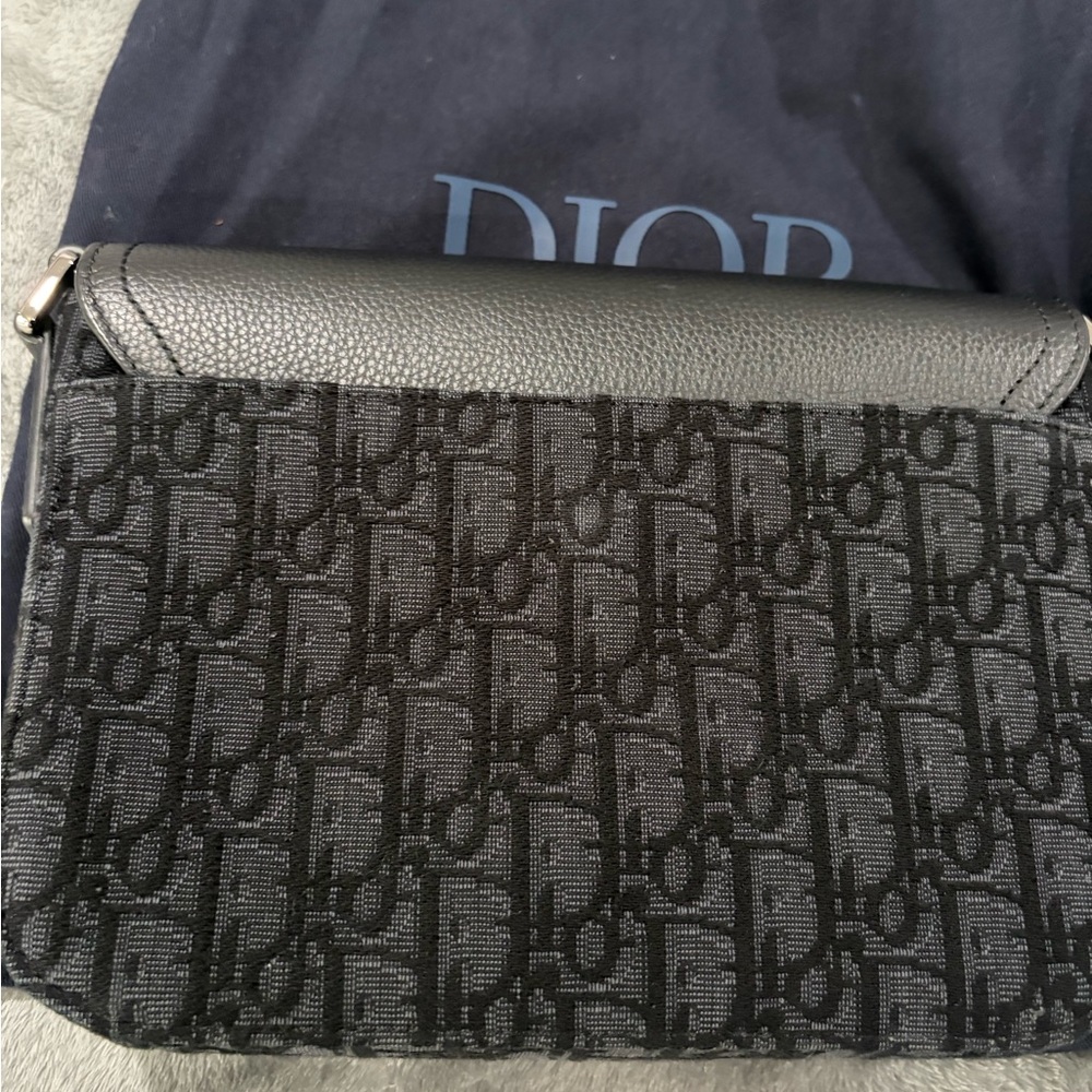 Dior - Picture 5 of 8